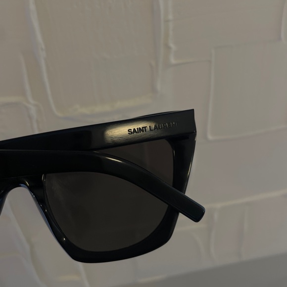 Saint Laurent Kate Sunglasses, Includes Case. - Picture 12 of 12